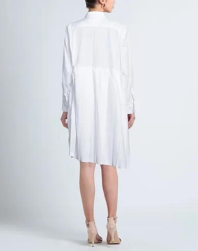 https://images.styletyx.com/images/white-plain-weave-midi-dress-comme-des-garcons-13121631_4.webp