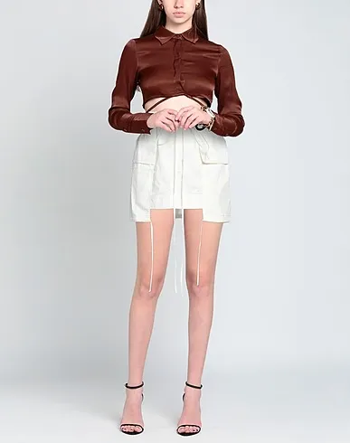 https://images.styletyx.com/images/white-plain-weave-mini-skirt-andreadamo-13170656_2.webp