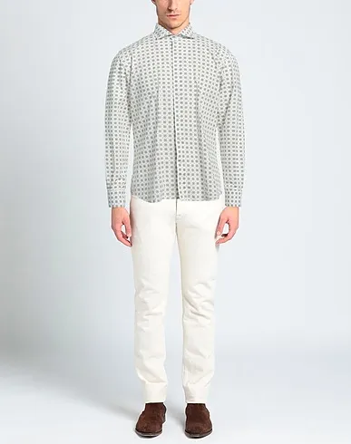 https://images.styletyx.com/images/white-plain-weave-patterned-shirt-herman-sons-1193880875_2.webp