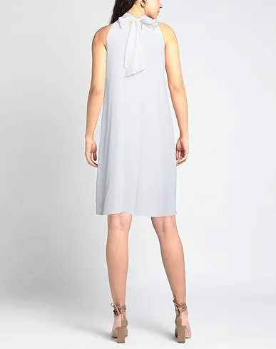 https://images.styletyx.com/images/white-plain-weave-short-dress-120-lino-13023485_3.webp