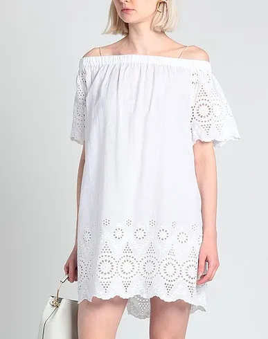 https://images.styletyx.com/images/white-plain-weave-short-dress-ralph-lauren-13394382_4.webp