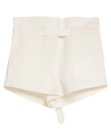 https://images.styletyx.com/images/white-plain-weave-shorts-bermuda-wandering-449047_2.webp