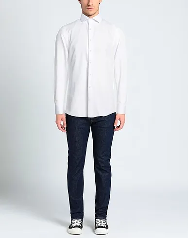 https://images.styletyx.com/images/white-plain-weave-solid-color-shirt-egon-von-furstenberg-1006248683_2.webp