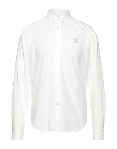 https://images.styletyx.com/images/white-plain-weave-solid-color-shirt-thinking-mu-1152686_1.webp