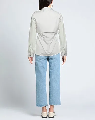 https://images.styletyx.com/images/white-plain-weave-solid-color-shirts-blouses-les-bourdelles-des-garcons-1768741658_3.webp