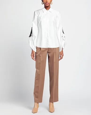 https://images.styletyx.com/images/white-plain-weave-solid-color-shirts-blouses-les-bourdelles-des-garcons-723190370_2.webp