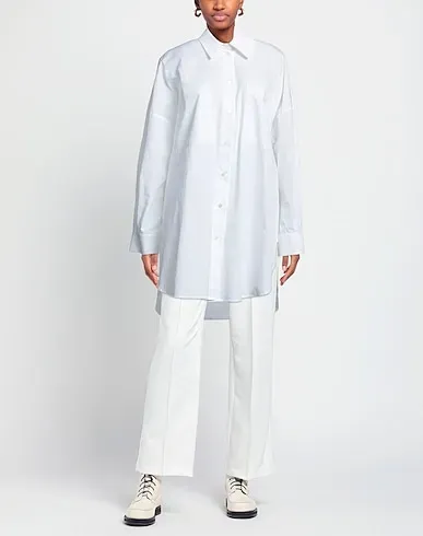 https://images.styletyx.com/images/white-plain-weave-solid-color-shirts-blouses-pierantonio-gaspari-13032833_2.webp