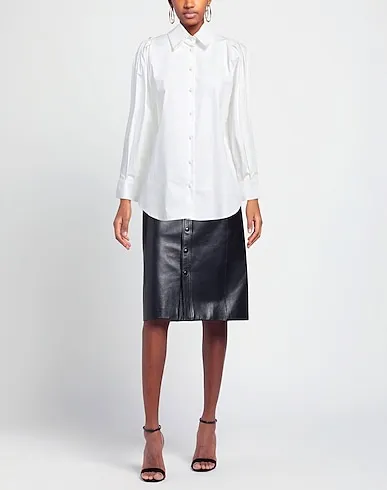 https://images.styletyx.com/images/white-plain-weave-solid-color-shirts-blouses-suoli-12955218_2.webp