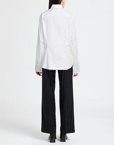 https://images.styletyx.com/images/white-plain-weave-solid-color-shirts-blouses-trussardi-1315444227_3.webp