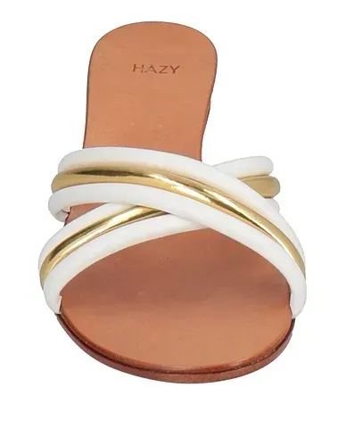 https://images.styletyx.com/images/white-sandals-hazy-3252686_4.webp