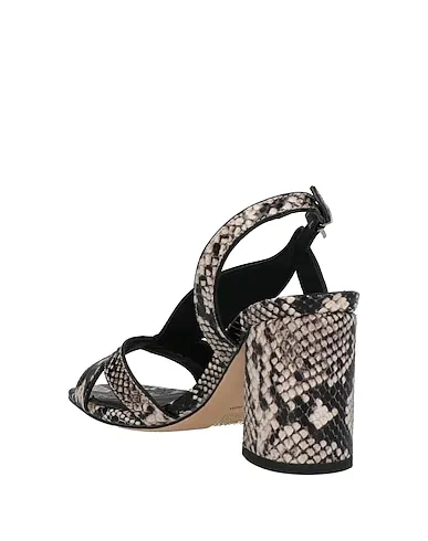 https://images.styletyx.com/images/white-sandals-lola-cruz-12955908_3.webp