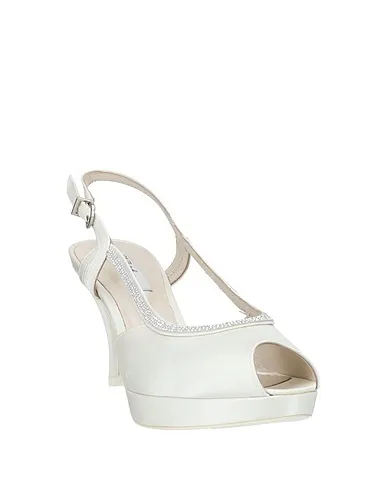 https://images.styletyx.com/images/white-satin-sandals-tiffi-2505276_2.webp