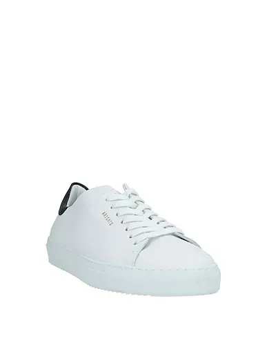 https://images.styletyx.com/images/white-sneakers-axel-arigato-3163511_2.webp