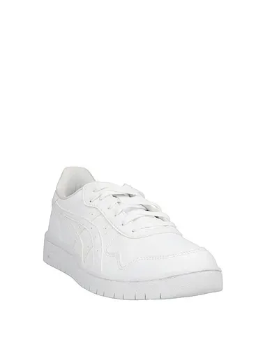 https://images.styletyx.com/images/white-sneakers-comme-des-garcons-x-asics-711333985_2.webp