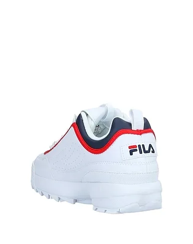 https://images.styletyx.com/images/white-sneakers-fila-1006161056_3.webp