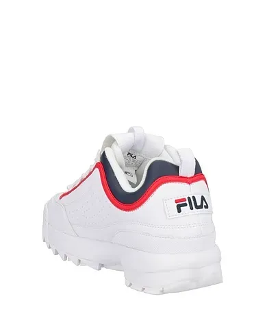 https://images.styletyx.com/images/white-sneakers-fila-1006493752_3.webp