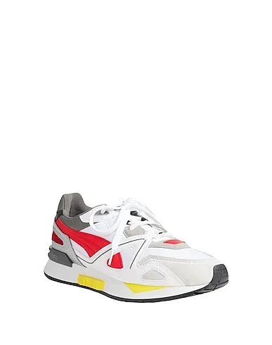https://images.styletyx.com/images/white-sneakers-puma-x-ferrari-13539879_2.webp