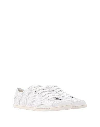 https://images.styletyx.com/images/white-sneakers-uno-camper-1432831_2.webp