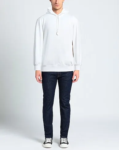 https://images.styletyx.com/images/white-sweatshirt-sweatshirt-comme-des-garcons-1806731078_2.webp