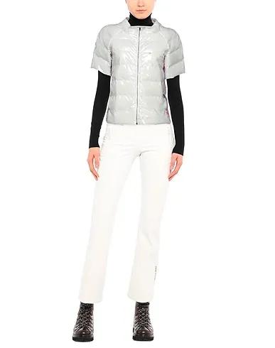 https://images.styletyx.com/images/white-techno-fabric-shell-jacket-goose-tech-3138044_2.webp