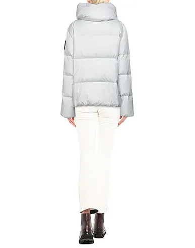 https://images.styletyx.com/images/white-techno-fabric-shell-jacket-historic-928912082_3.webp
