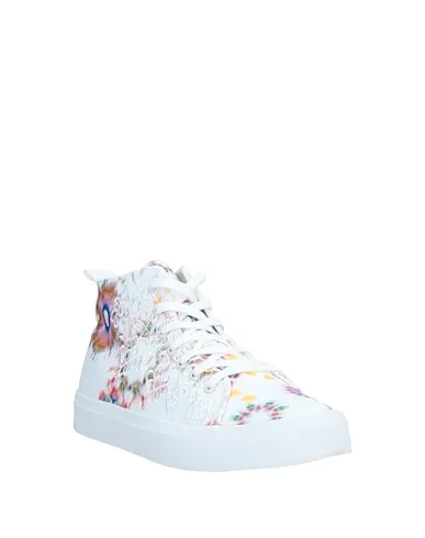 https://images.styletyx.com/images/white-techno-fabric-sneakers-desigual-1093341_2.webp
