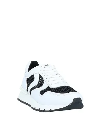https://images.styletyx.com/images/white-techno-fabric-sneakers-voile-blanche-1005200003_2.webp