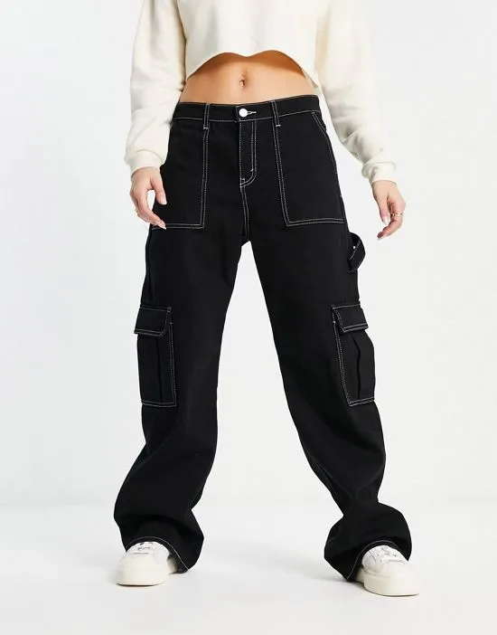 https://images.styletyx.com/images/wide-leg-cargo-jeans-in-black-monki-12998918_4.webp