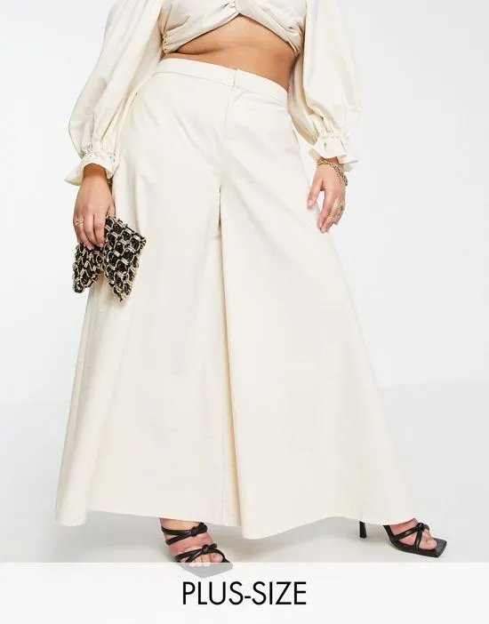 https://images.styletyx.com/images/wide-leg-pants-in-oyster-part-of-a-set-yaura-plus-2947702_1.webp