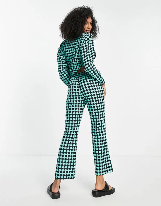 https://images.styletyx.com/images/wide-leg-pants-in-teal-diamond-plaid-part-of-a-set-urban-threads-2430514_3.webp