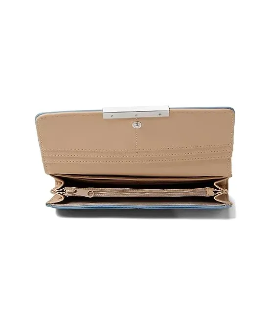 https://images.styletyx.com/images/wildwood-slg-organizer-bifold-wallet-nine-west-12953749_3.webp