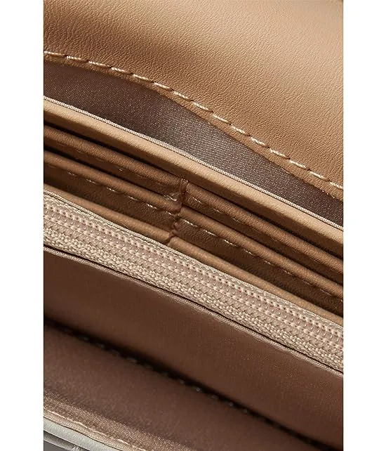 https://images.styletyx.com/images/wildwood-slg-organizer-bifold-wallet-nine-west-13241525_3.webp