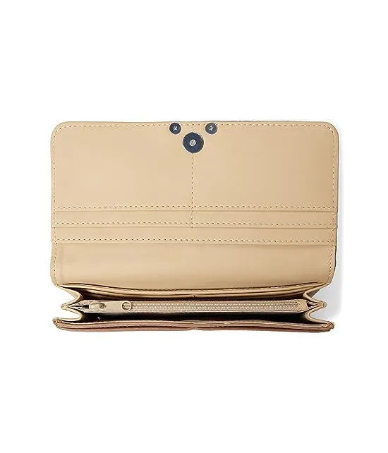 https://images.styletyx.com/images/wildwood-slg-organizer-bifold-wallet-nine-west-13243359_3.webp