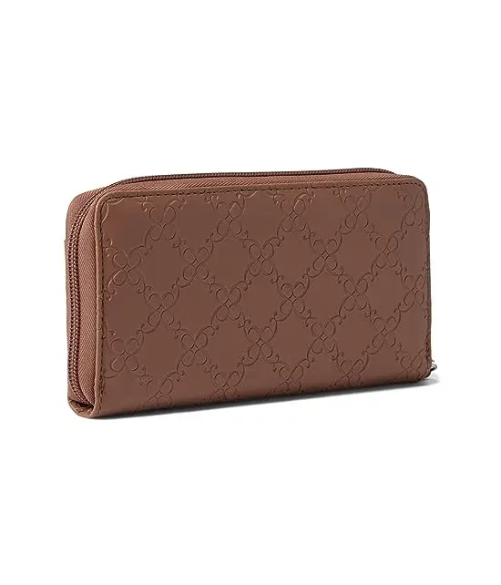 https://images.styletyx.com/images/wildwood-slg-zip-around-bifold-wallet-nine-west-13253700_2.webp