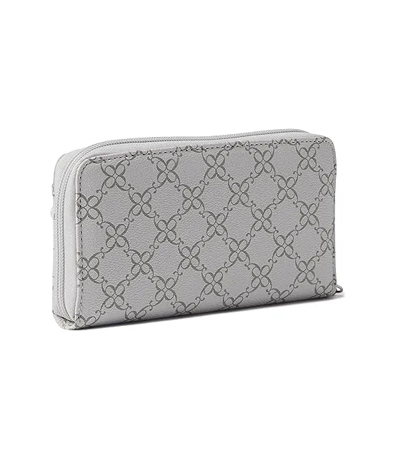 https://images.styletyx.com/images/wildwood-slg-zip-around-bifold-wallet-nine-west-13254060_2.webp