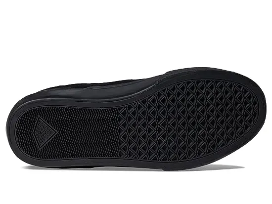 https://images.styletyx.com/images/wino-g6-slip-on-emerica-2704742_3.webp