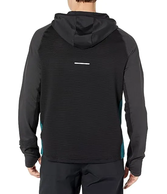 https://images.styletyx.com/images/winter-run-long-sleeve-hoodie-asics-13619396_2.webp
