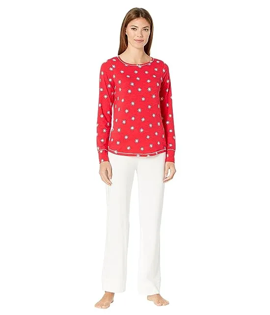 https://images.styletyx.com/images/winter-snowflakes-stretch-jersey-top-little-blue-house-by-hatley-2038569_4.webp