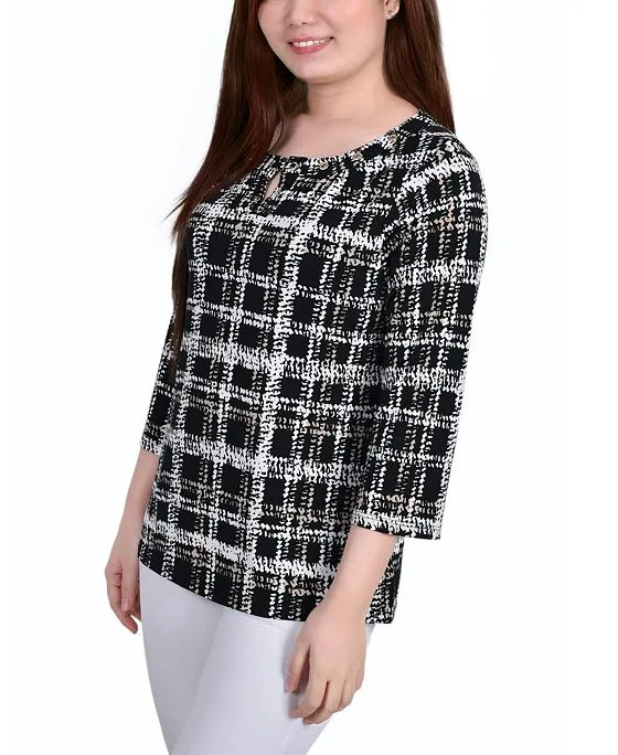 https://images.styletyx.com/images/women-s-3-4-sleeve-grommet-top-ny-collection-2077456_3.webp