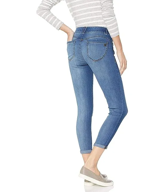 https://images.styletyx.com/images/women-s-ab-solution-crop-jean-democracy-2811502_2.webp