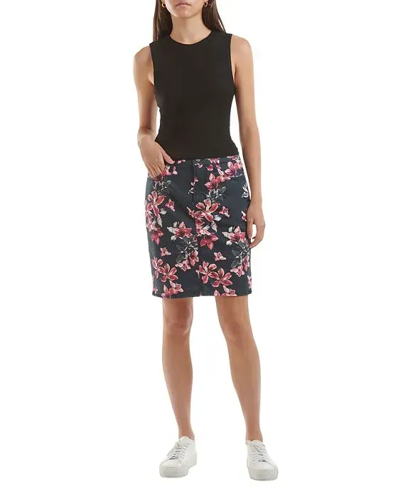 https://images.styletyx.com/images/women-s-in-bloom-pencil-skirt-jen7-13377759_1.webp