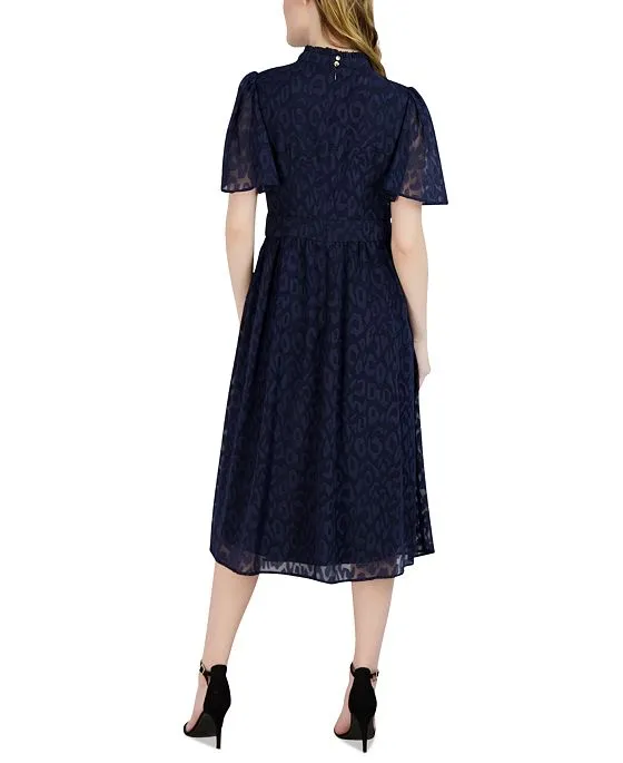 https://images.styletyx.com/images/women-s-jacquard-flutter-sleeve-dress-julia-jordan-2536351_2.webp