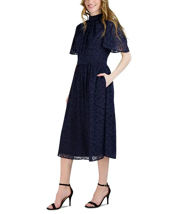 https://images.styletyx.com/images/women-s-jacquard-flutter-sleeve-dress-julia-jordan-2536351_3.webp