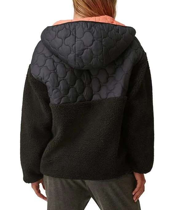 https://images.styletyx.com/images/women-s-mixed-media-ripstop-quilted-sherpa-hooded-jacket-bass-outdoor-12946164_2.webp