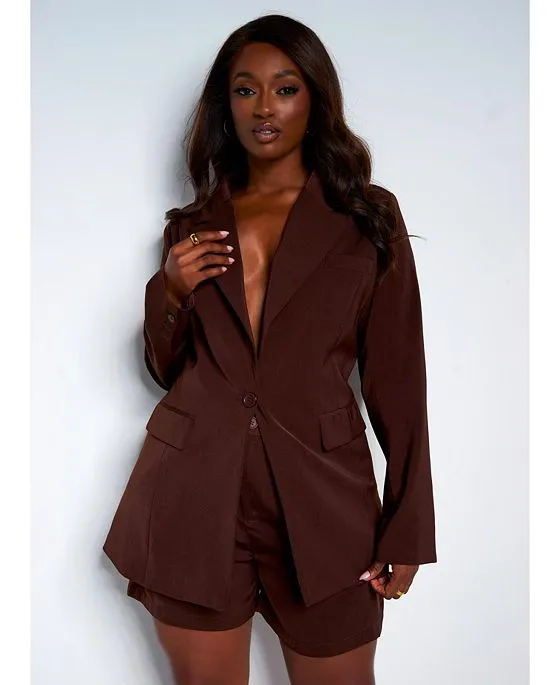 https://images.styletyx.com/images/women-s-plus-size-oversized-blazer-rebdolls-1518078367_2.webp