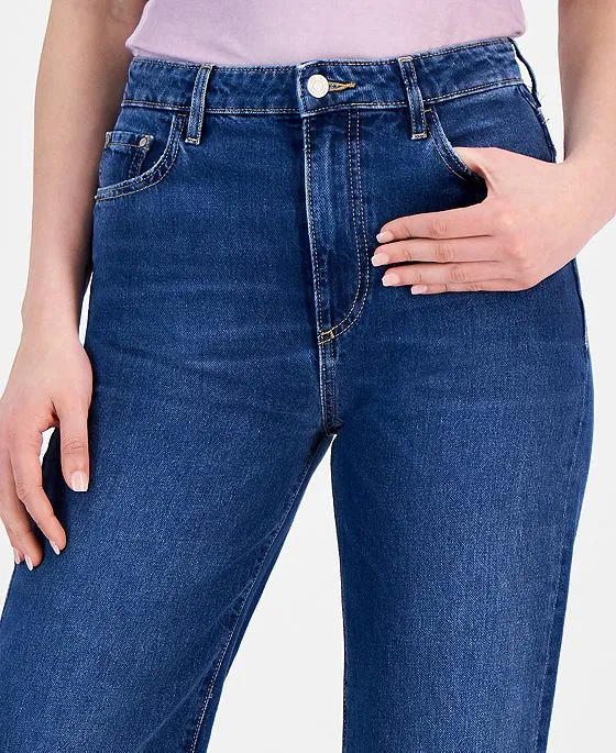 https://images.styletyx.com/images/women-s-wide-leg-denim-ankle-jeans-guess-875149054_4.webp