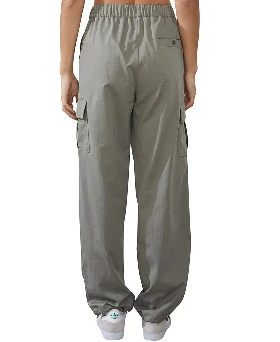 https://images.styletyx.com/images/women-s-woven-cargo-pants-cotton-on-1958135183_2.webp