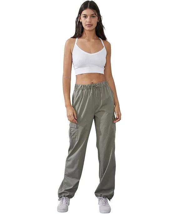 https://images.styletyx.com/images/women-s-woven-cargo-pants-cotton-on-1958135183_4.webp