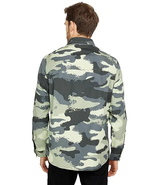https://images.styletyx.com/images/woodland-cargo-long-sleeve-oakley-2063561_3.webp