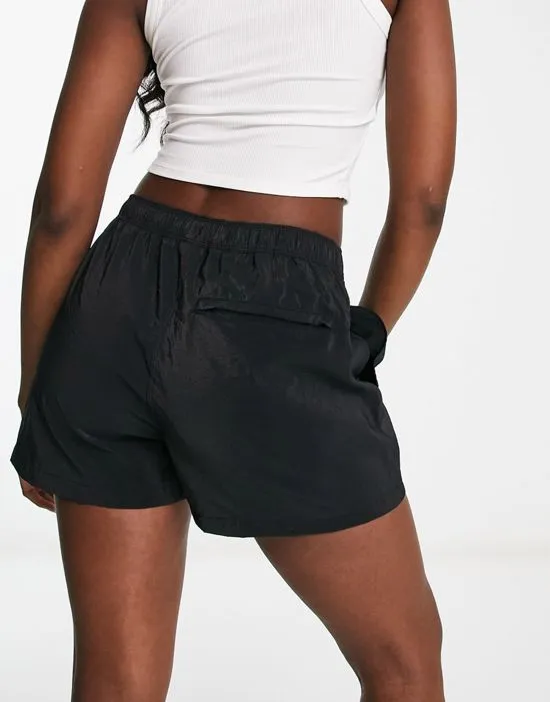 https://images.styletyx.com/images/woven-gym-shorts-in-black-champion-377495543_2.webp